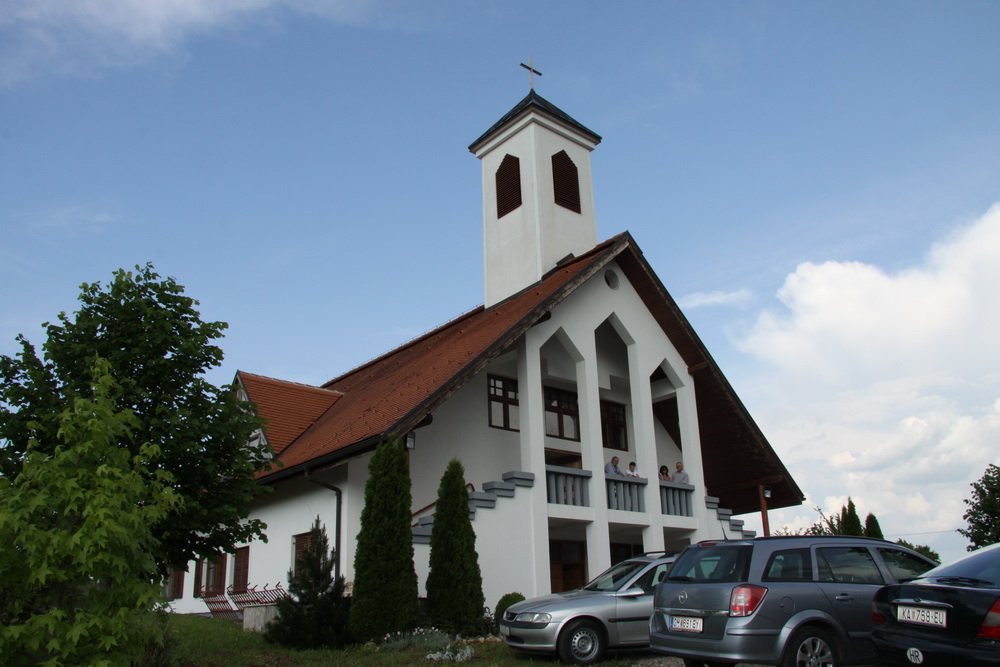 Kapela Marije Pomoćnice u Drežničkom Selištu